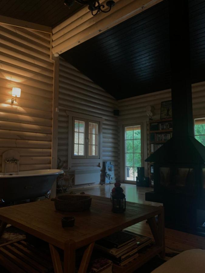 カラブリタ Shelterヴィラ エクステリア 写真